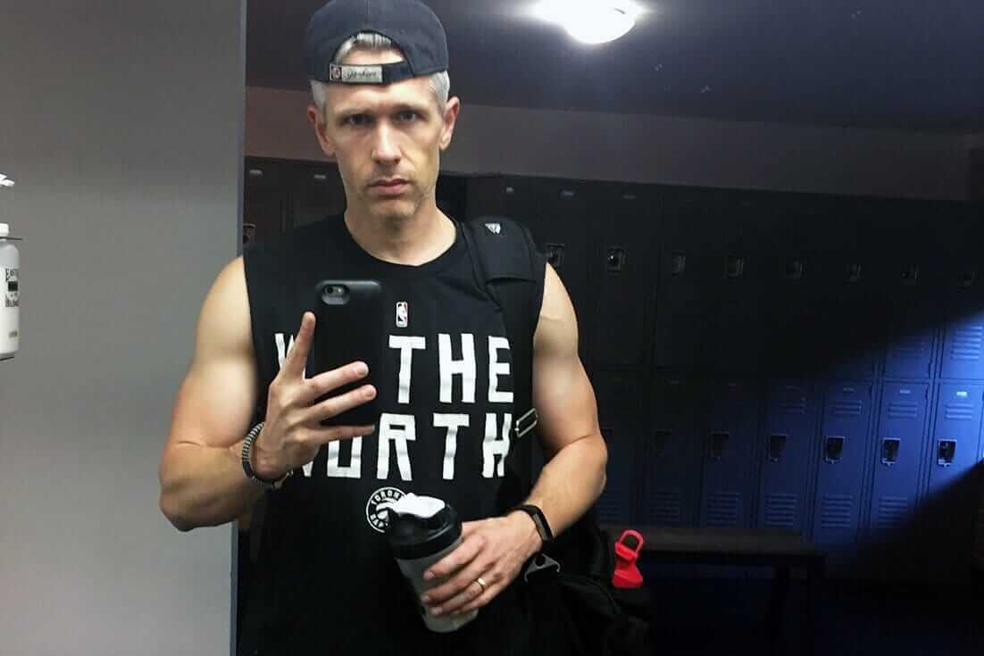 Nate Clark entering calories on his phone